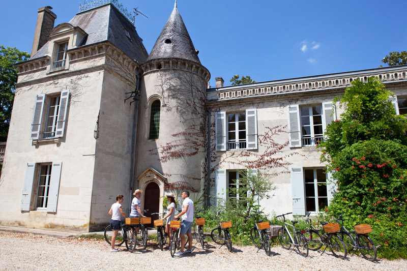 Bordeaux bike tour and tasting wine, visit chateau, wine tour